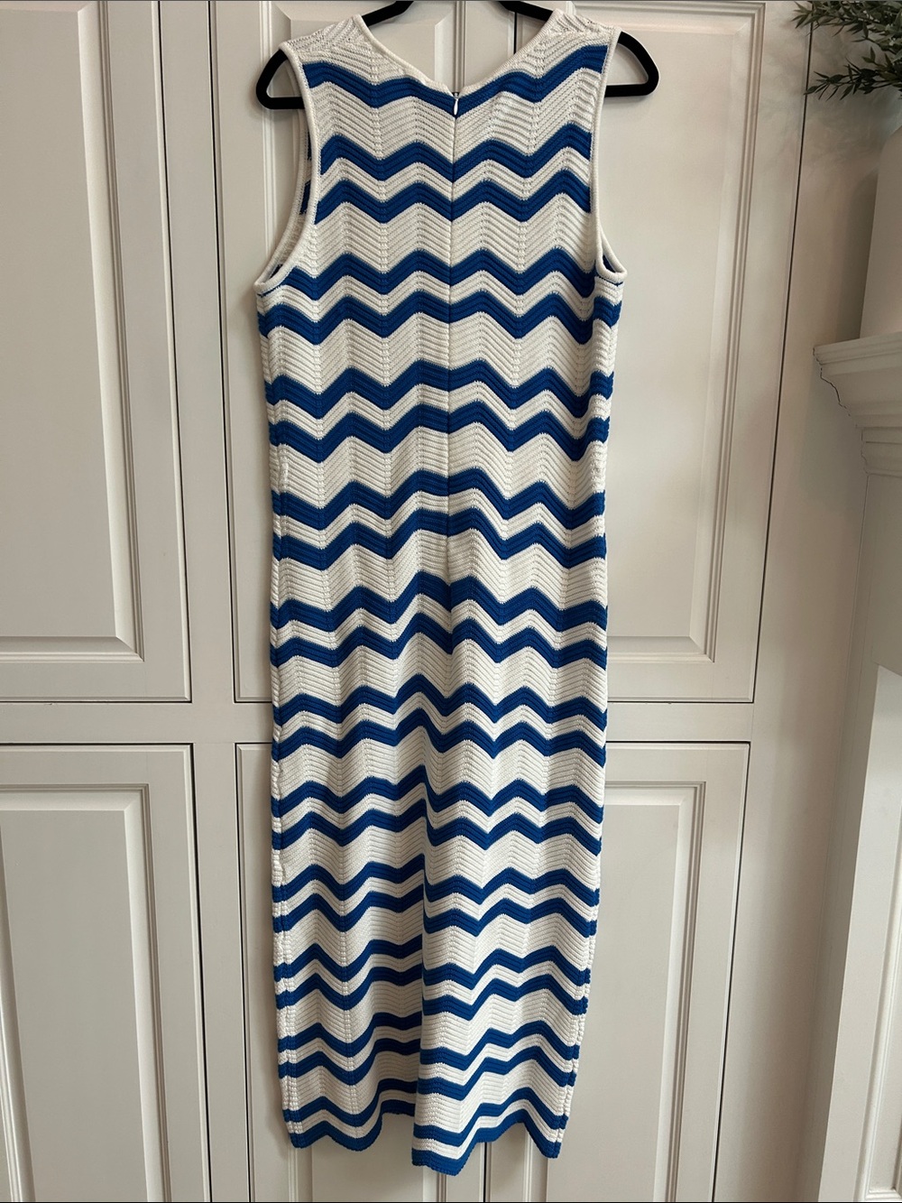 Tuckernuck Blue and White Chevron Knit Maxi Dress - Picture 4 of 8